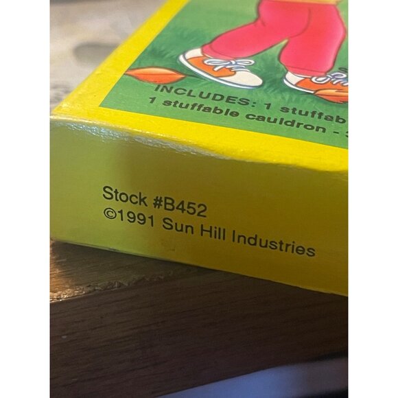 sun hill 3 pc standing stuff witch & cauldron 2 leaf bags 1 cover 1991 READ NEW - Picture 3 of 4